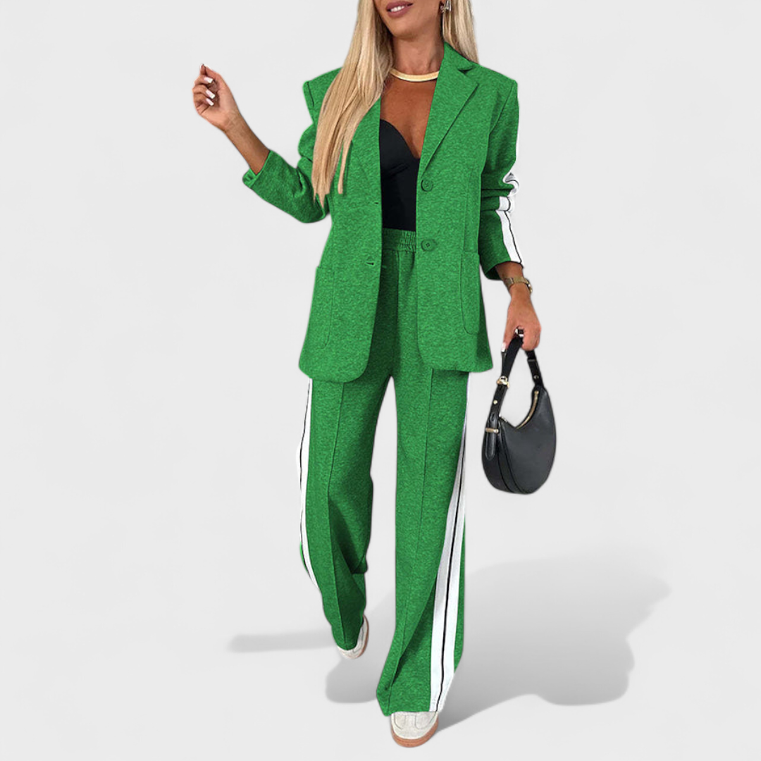 Luknė – Elegantiškas komplektas